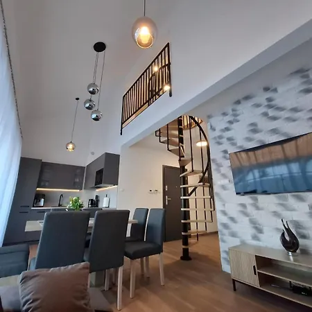 Hike & Ii Apartment *